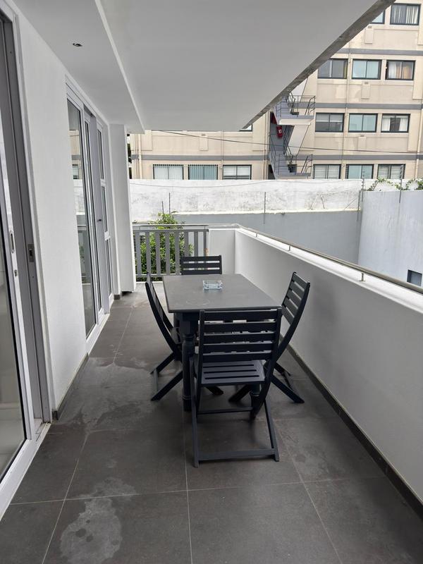 3 Bedroom Property for Sale in Sea Point Western Cape